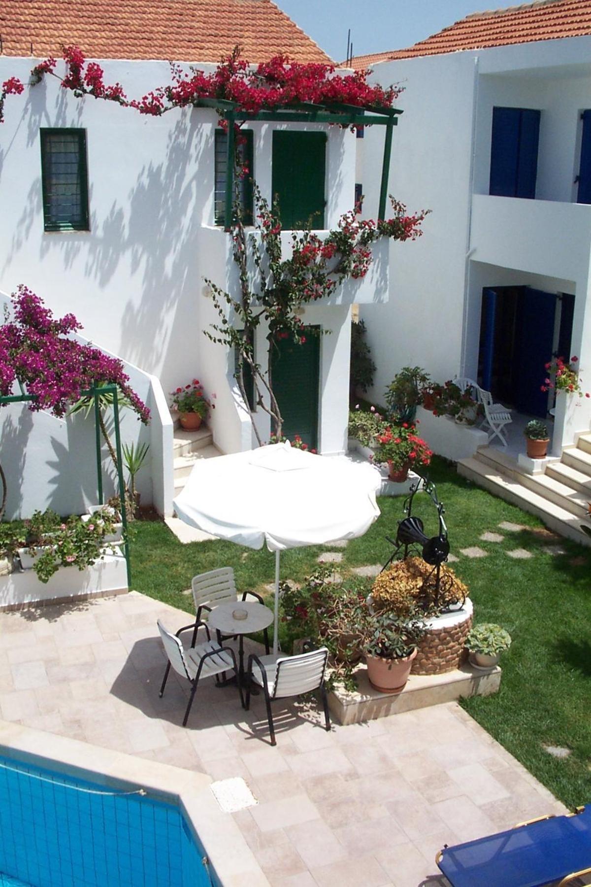 Konaki Studios & Apartments Panormos  Exterior photo